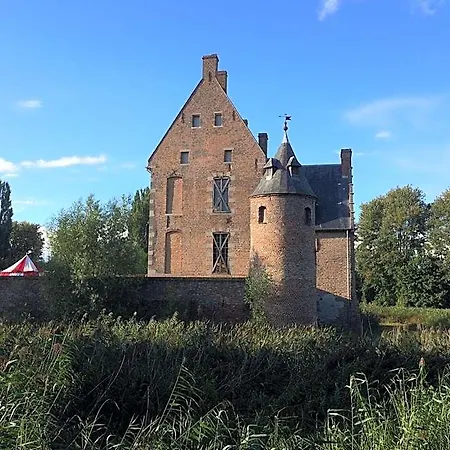 La Demeure Du Papillon Panzió Mouscron