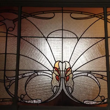 La Demeure Du Papillon Panzió Mouscron